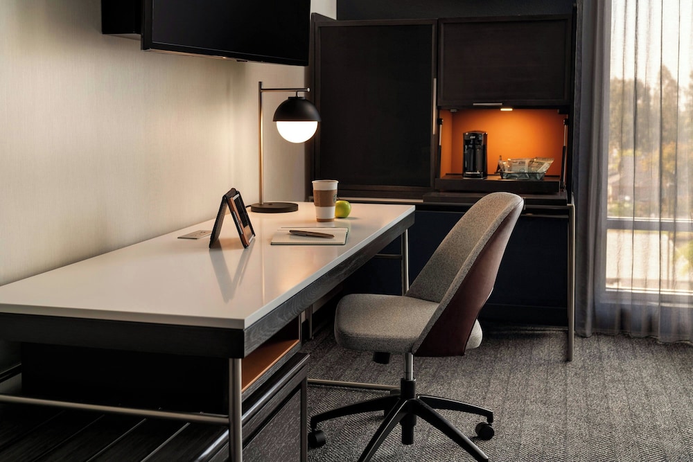 Courtyard by Marriott Cleveland TN - photo 9