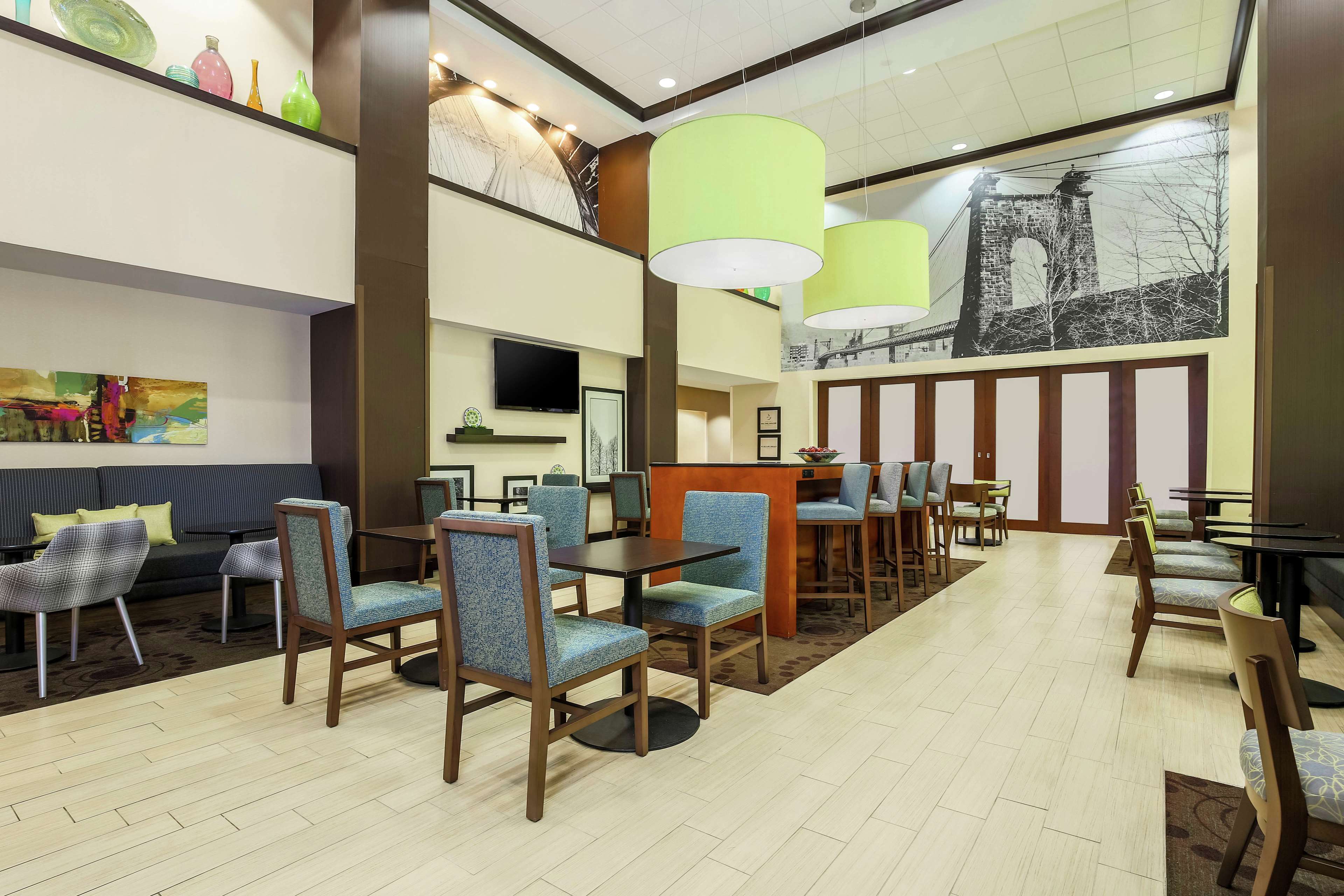 Hampton Inn & Suites Wheeling The Highlands - photo 7
