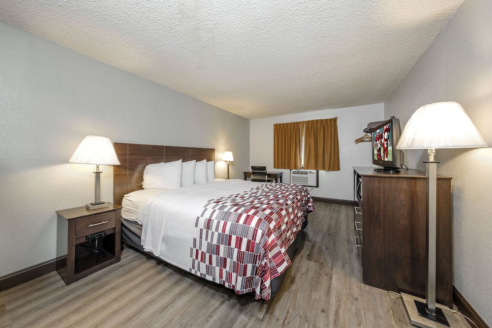 Red Roof Inn Culpeper - photo 7