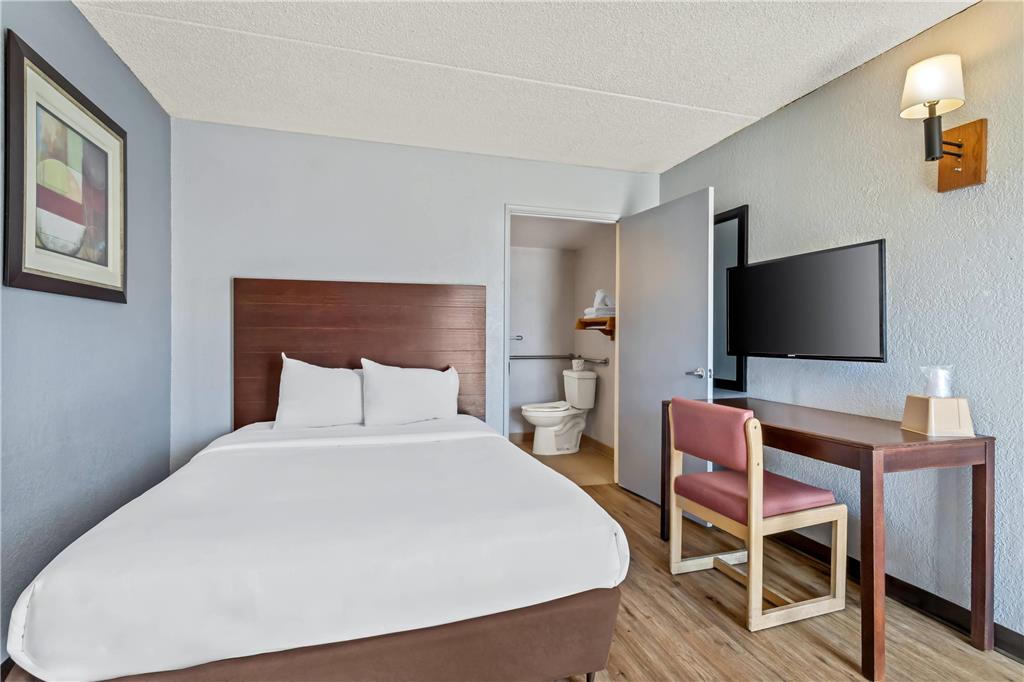 Rodeway Inn Albuquerque West - photo 22