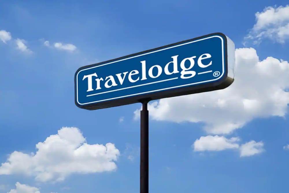 Travelodge by Wyndham Holland Toledo - photo 19