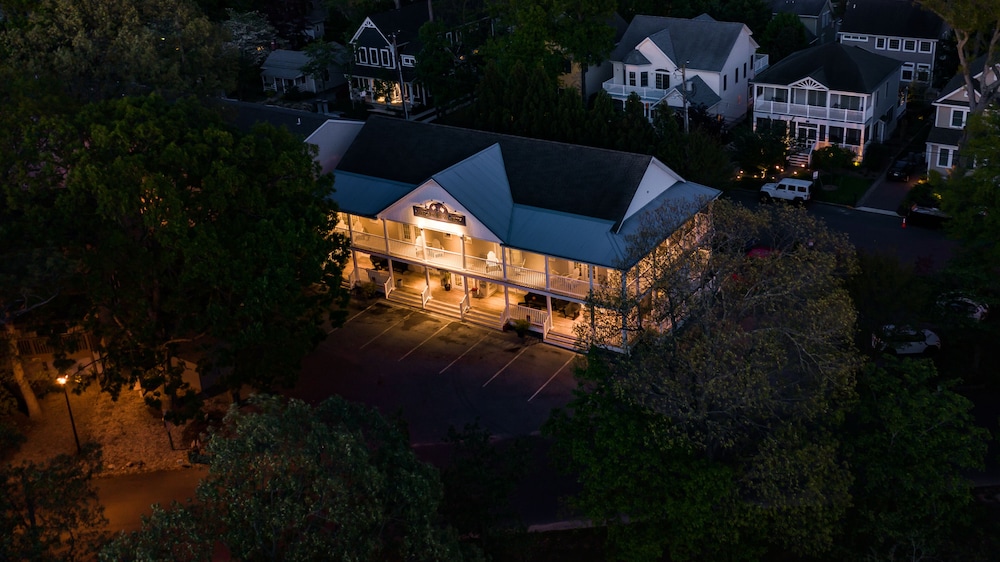 Canalside Inn - photo 156