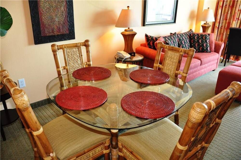 Prince Resort 706 1 Br condo by RedAwning - photo 4