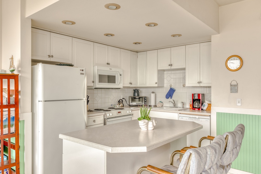 Sand & Sea Resort Condominiums - photo 315