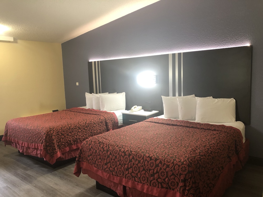 Days Inn by Wyndham Grove City Columbus South - photo 8