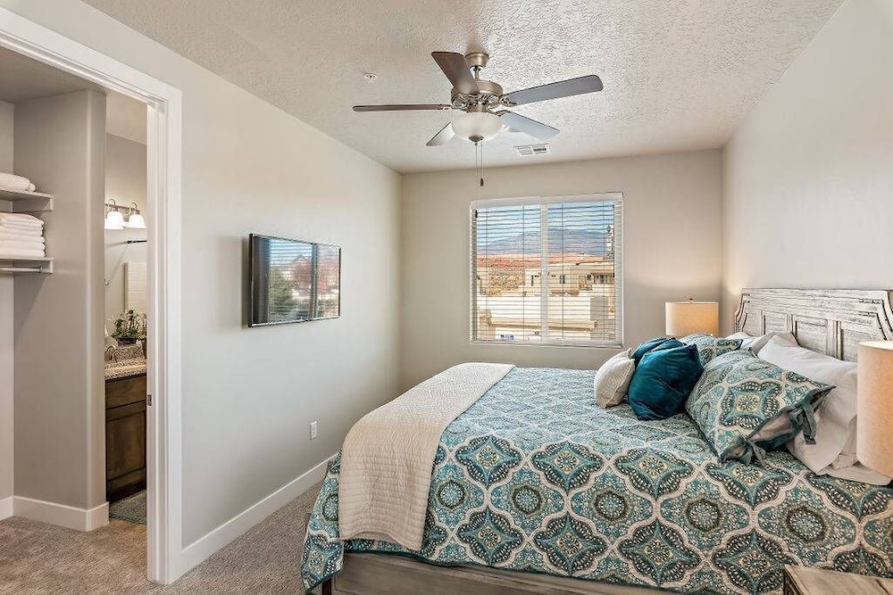 Town Center Resort - photo 61