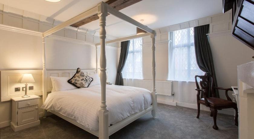 The White Hart Hotel - carbon neutral hotel in Uttoxeter