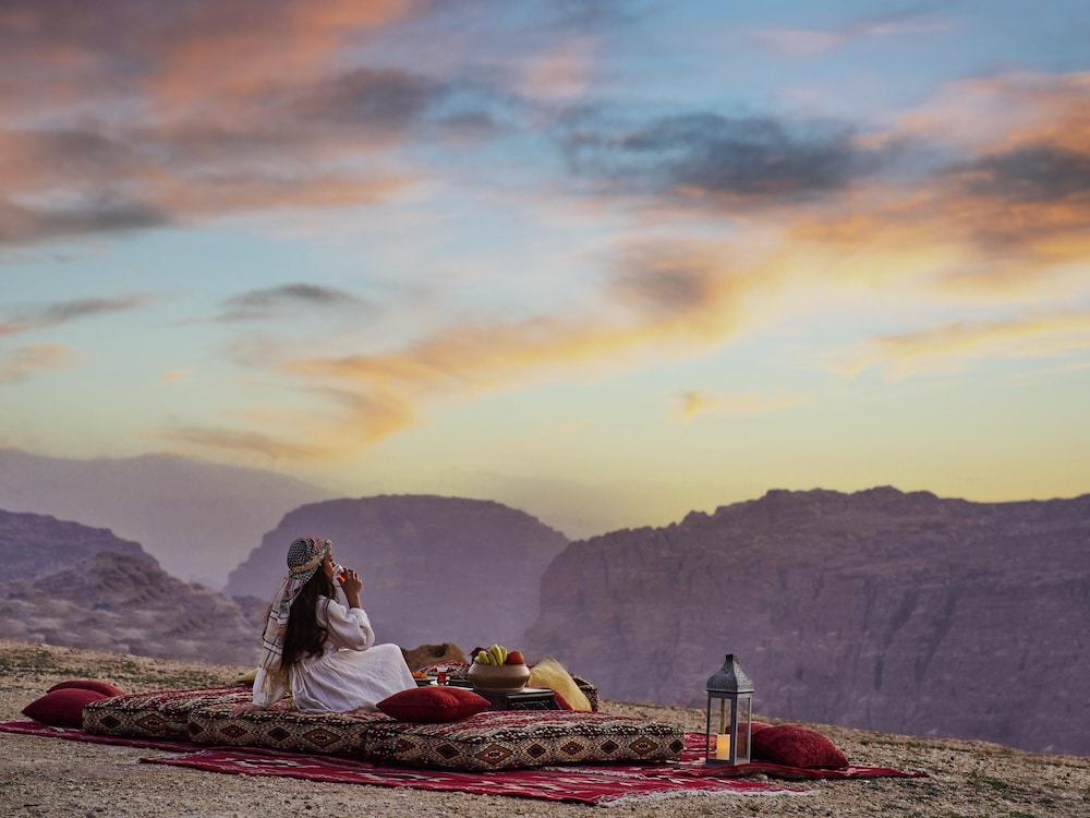 Grand Mercure Petra — 5-Star Luxury Hotel in Petra, Jordan