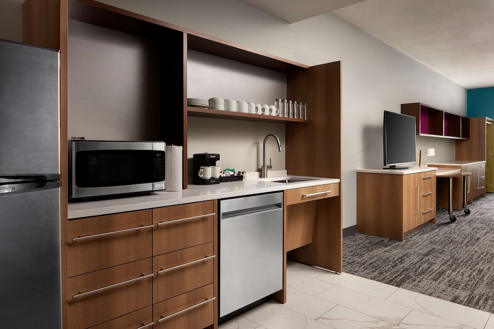 Home2 Suites by Hilton Bend - photo 10
