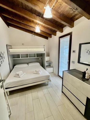 Il Bacio Del Sole — 4-Star Luxury Hotel in Lovere, Italy