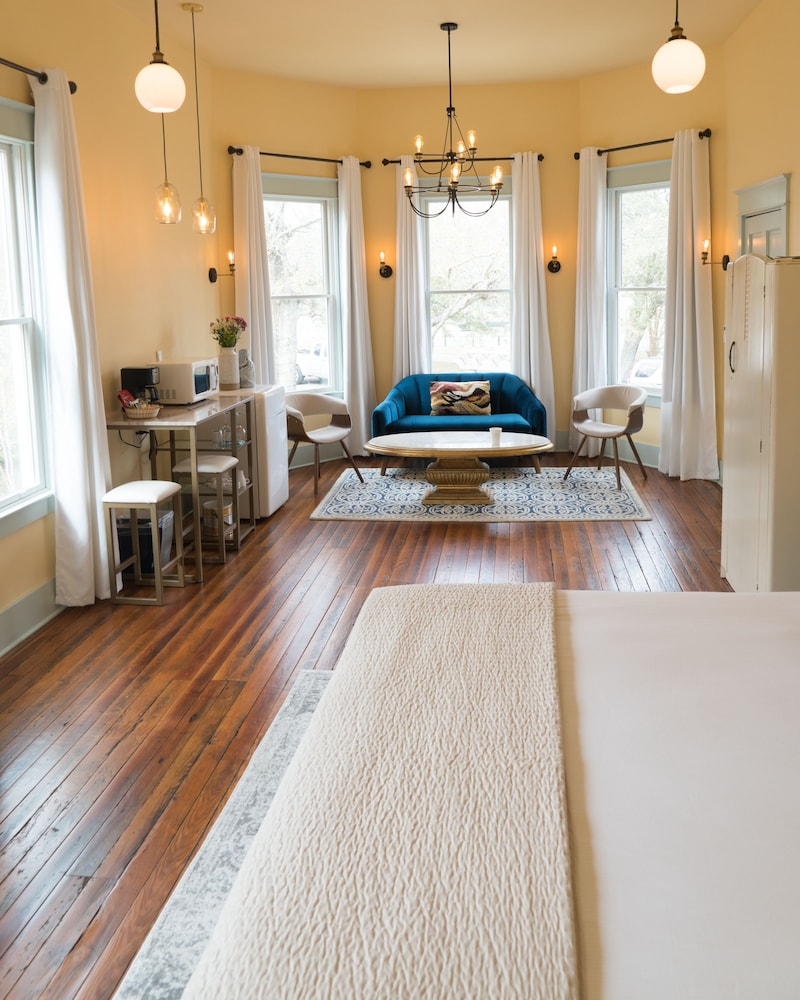 Abita Springs Hotel - photo 17