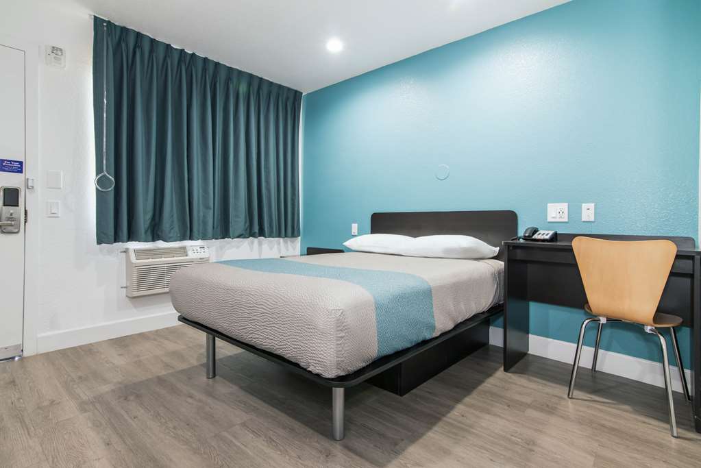 Motel 6 Moreno Valley Riverside March Air Base - photo 19