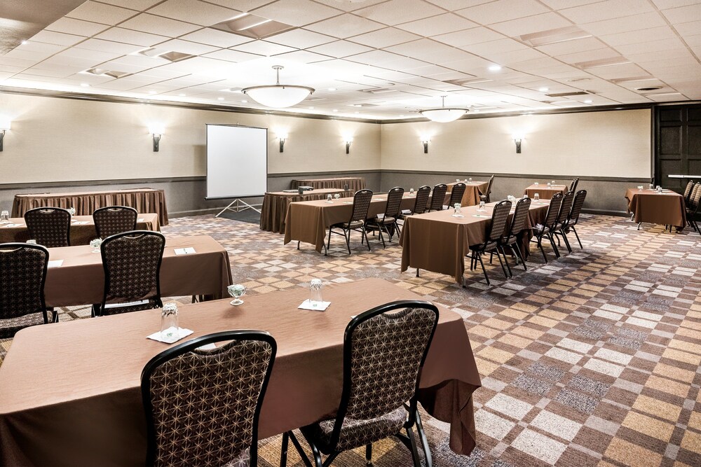 Holiday Inn Johnstown Gloversville by IHG - photo 35