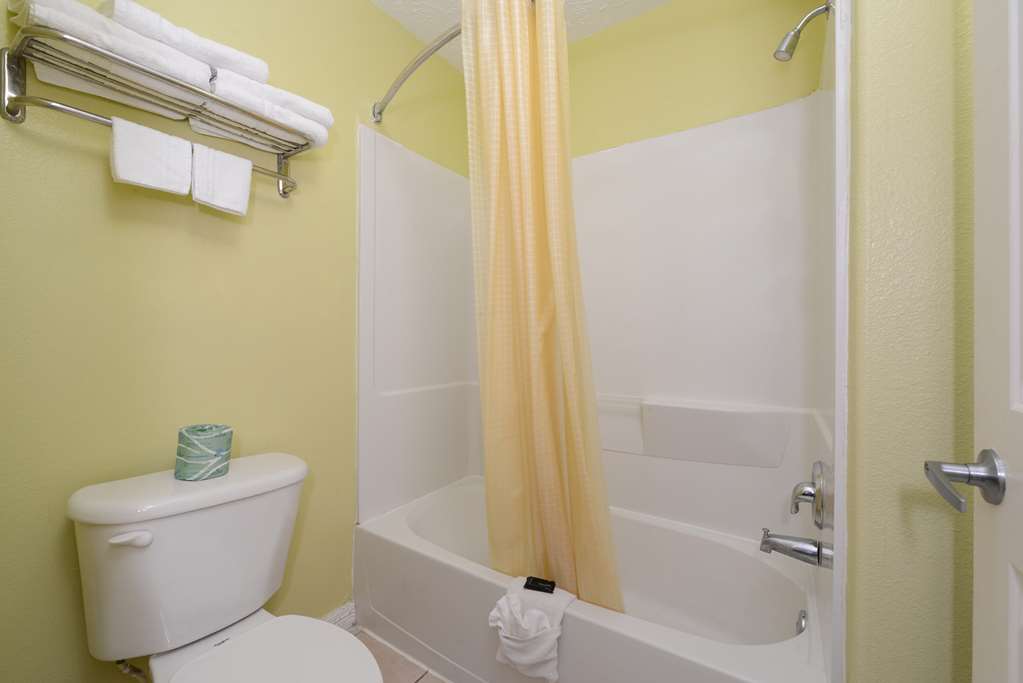 Americas Best Value Inn & Suites Waller Prairie View - photo 20