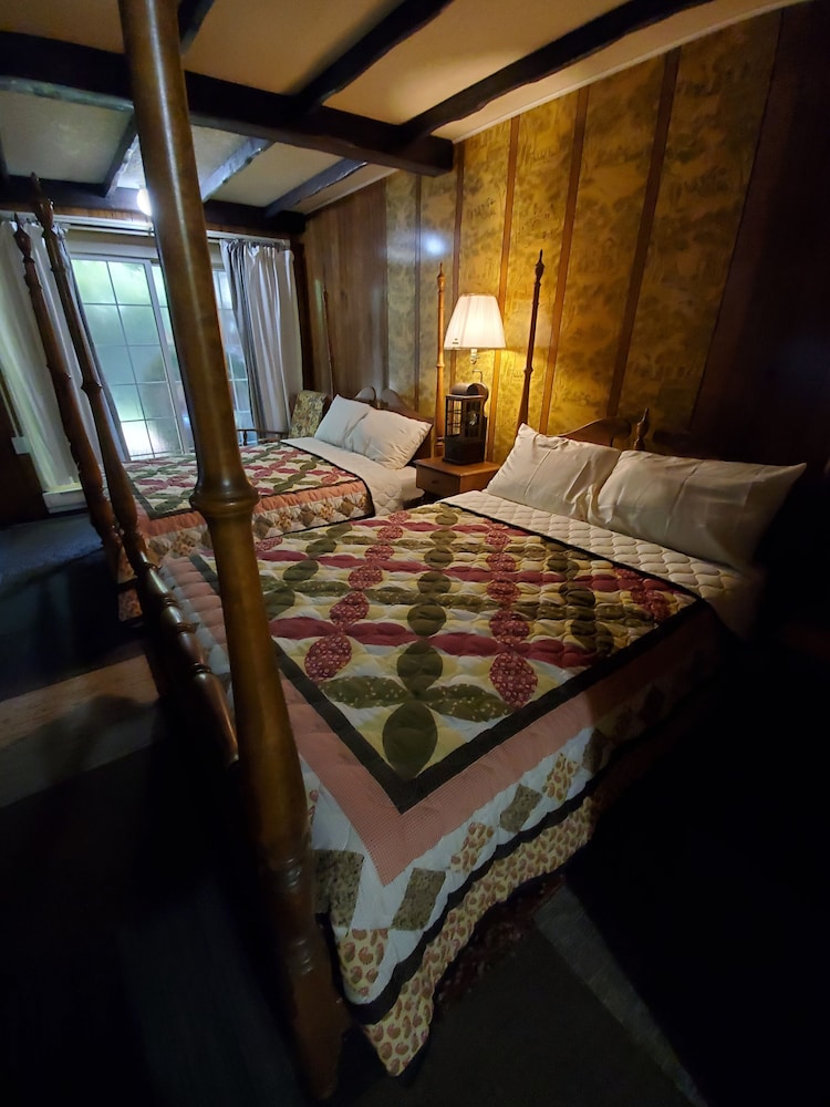 Pocono Mountains Hotel and Spa - photo 22