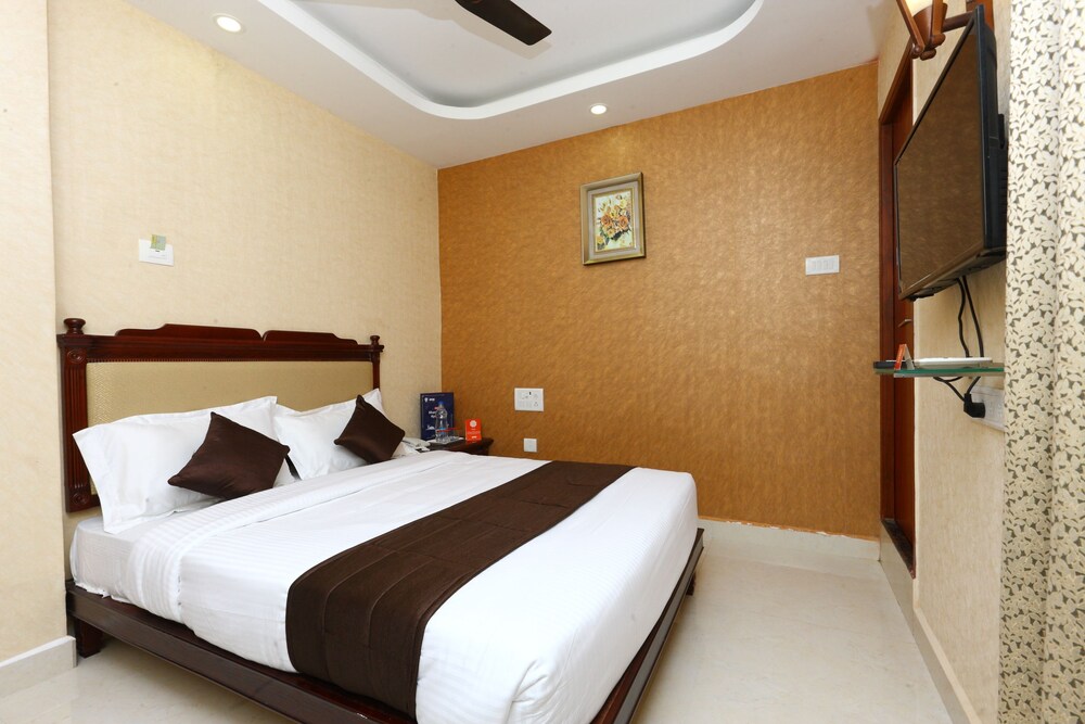 OYO 10017 RB Grand Residency in Kanchipuram, India