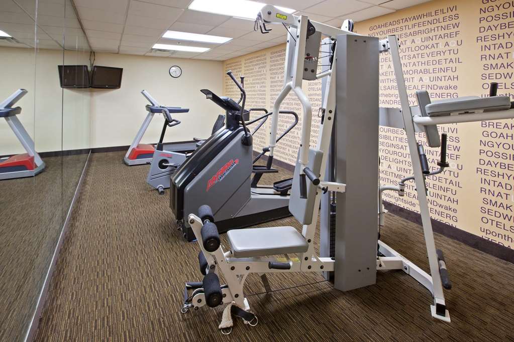 La Quinta Inn & Suites by Wyndham Nashville Airport Opryland - photo 13