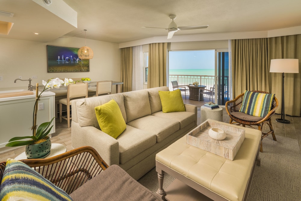 Beach House Suites by the Don CeSar - photo 7