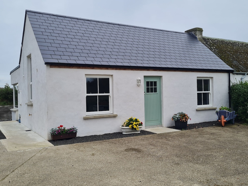 The Poets Cottage — 4-Star Luxury Hotel in Ballymena, United Kingdom