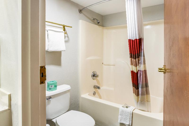 Red Roof Inn Fayetteville I 95 - photo 15