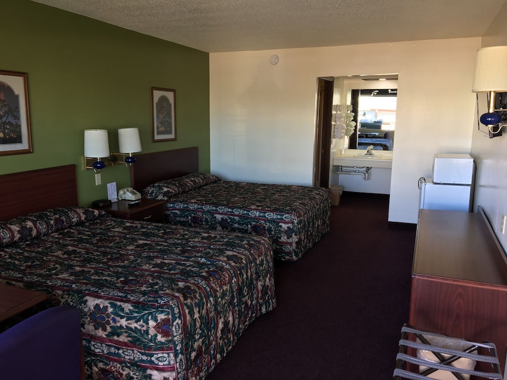 Thunderbird Motor Inn Baraboo - photo 6