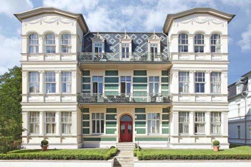 Villa Artemis 06 Argos — 4-Star Luxury Hotel in Seebad Bansin, Germany