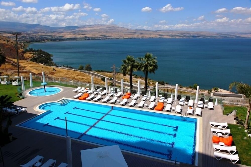 Golan Hotel Tiberias — 4-Star Luxury Hotel in Tiberias, Israel