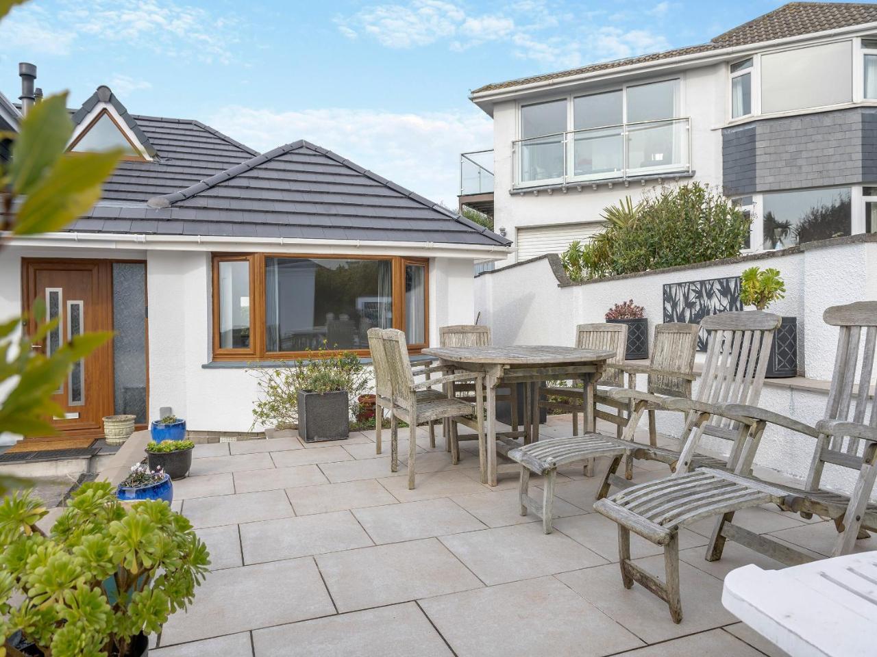 Lyndhurst — 5-Star Luxury Hotel in Torquay, United Kingdom