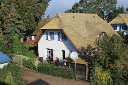Admiral's Corner Gulet — 4-Star Luxury Hotel in Zingst, Germany