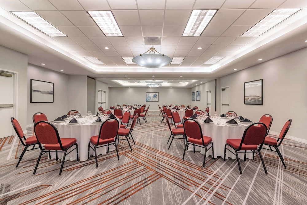 Embassy Suites by Hilton Convention Center Las Vegas - photo 61