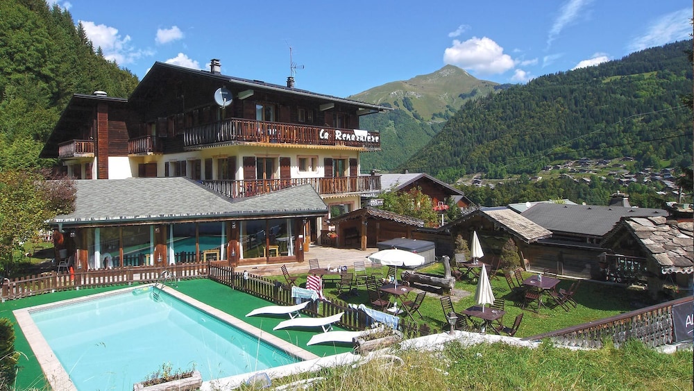 Chalet Hotel Starlight in Morzine, France