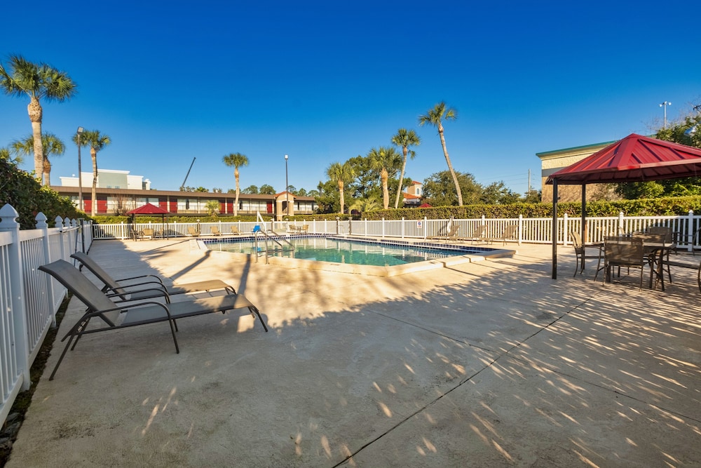 Red Roof Inn PLUS St Augustine - photo 32