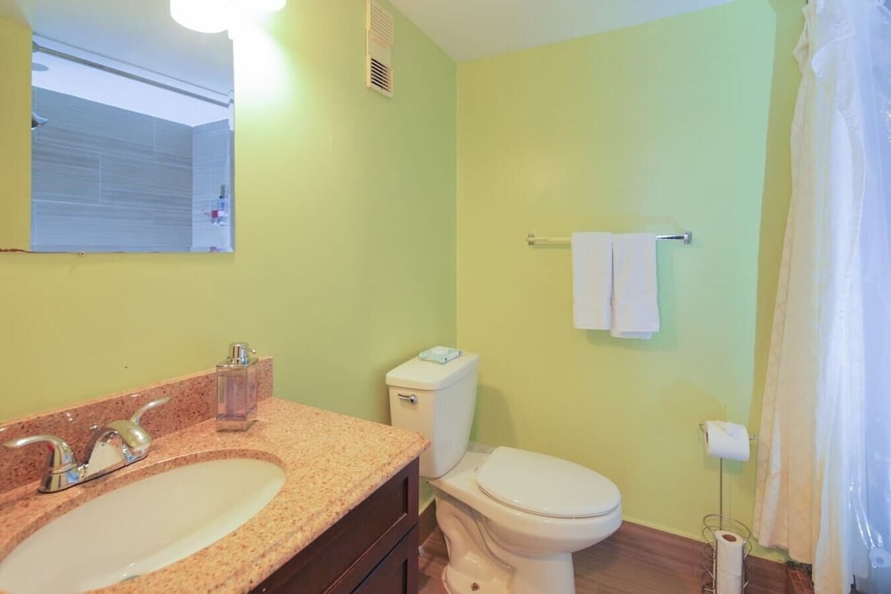 Gorgeous Studio 1bath Miami Beach 1 Block to the Ocean - photo 15