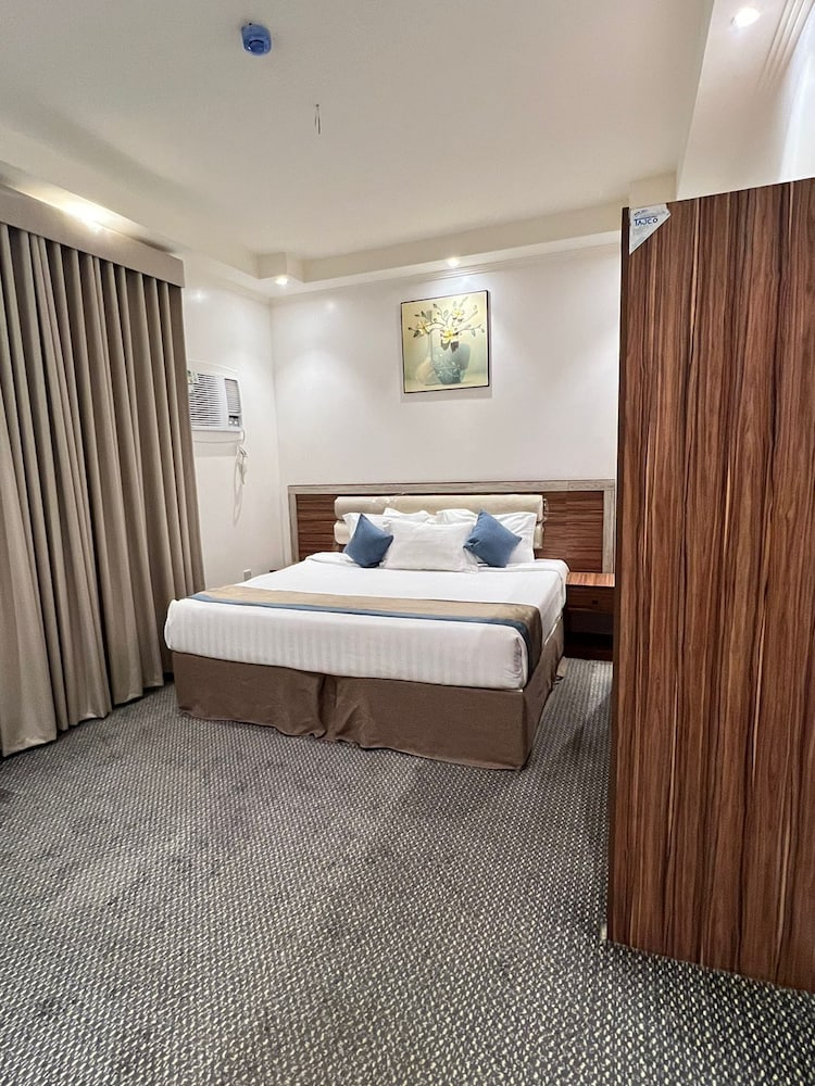 Ghzali Homes for Residential Units — 4-Star Luxury Hotel in Medina, Saudi Arabia