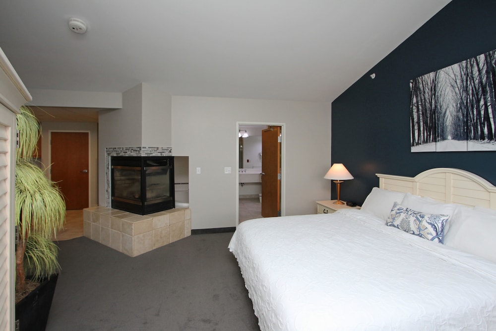 Bay Pointe Inn - photo 7