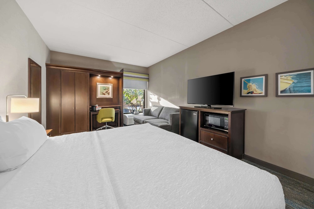 Hampton Inn by Hilton New Bedford Fairhaven - photo 22