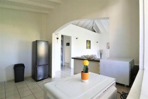 Ti Coco Lodge Calme Spacieux Vue Nature Proche Commerces Plages — 4-Star Luxury Hotel in Sainte-Anne, Guadeloupe