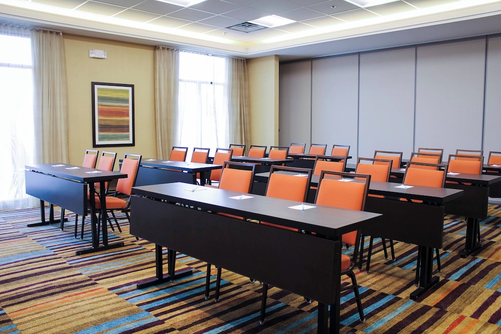 Fairfield Inn and Suites Denver Northeast Brighton - photo 24