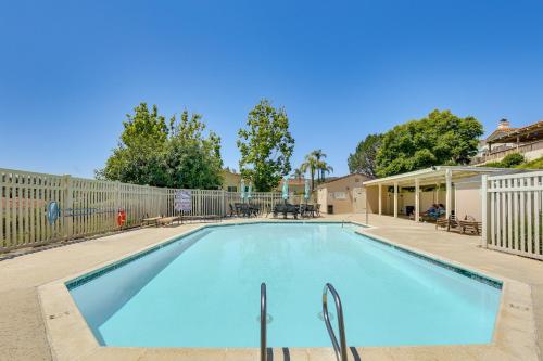 Escondido Townhome with Gas Grill and Golf Acess in Escondido, United States