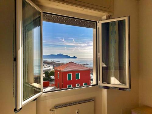 Cavi Arenelle Due Terrazzi Vista Mare — 4-Star Luxury Hotel in Lavagna, Italy