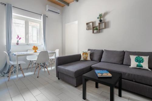 Casa dei Quattro Canti B&B — 4-Star Luxury Hotel in Palermo, Italy