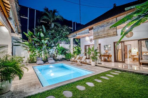 Villa Deba 3 by Bali Villa Solutions — 4-Star Luxury Hotel in Seminyak, Indonesia