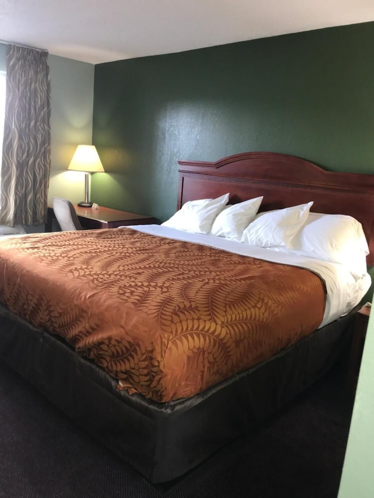 Americas Best Value Inn Manchester TN - featured photo