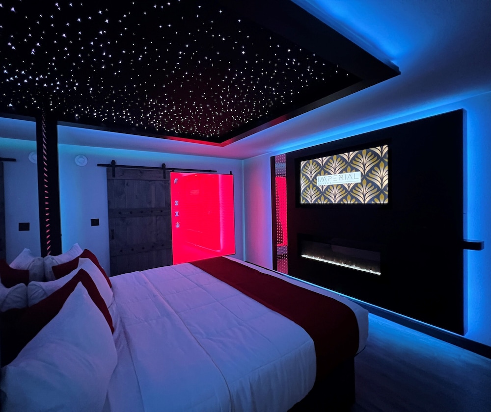 Imperial Suites Adults Only - featured photo