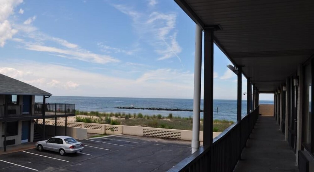 Ocean View Inn - photo 25