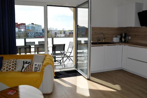 Entre Plage Et Ports Le 49 Avec Balcon 4 Etoiles in Courseulles-Sur-Mer, France