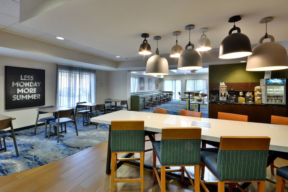 Fairfield Inn & Suites by Marriott Charlottesville North - photo 35