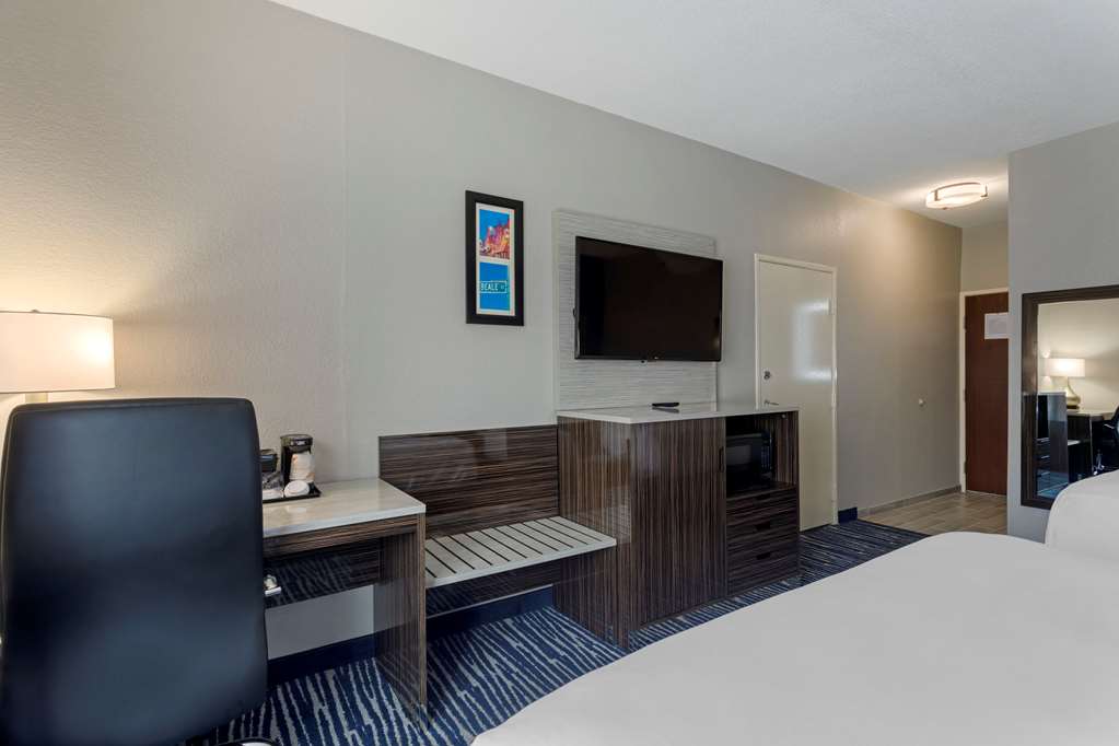 Comfort Inn & Suites Memphis East - photo 15
