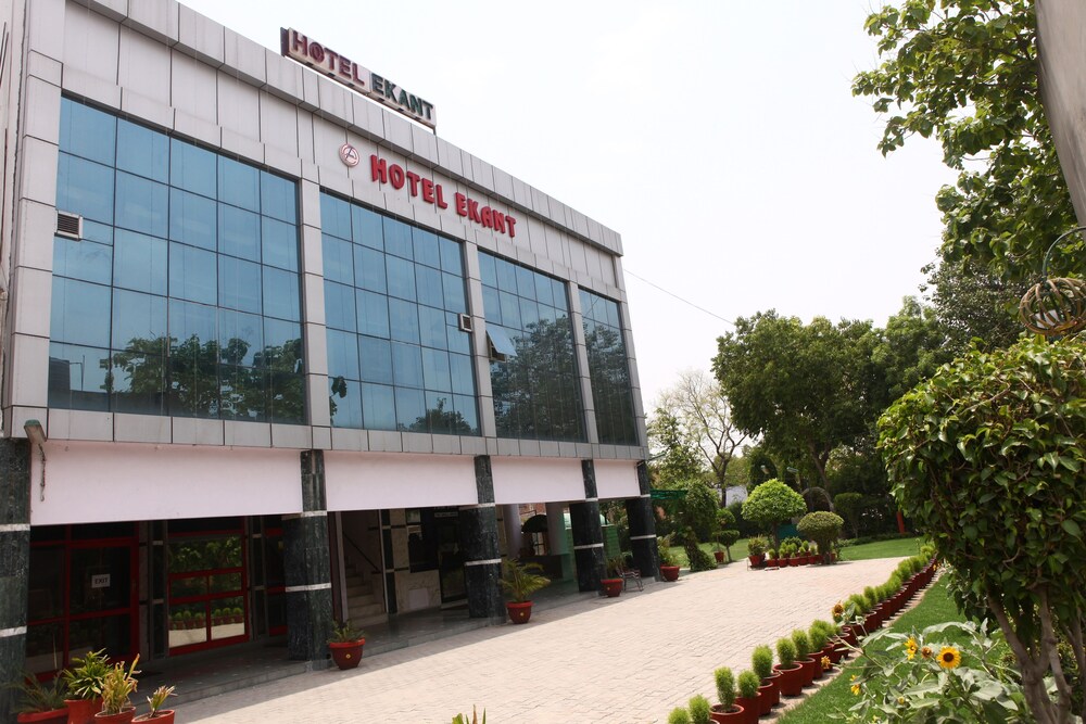 Hotel Ekant — hotel in Faridabad