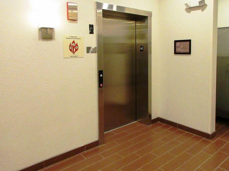 Mainstay Suites — Rochester